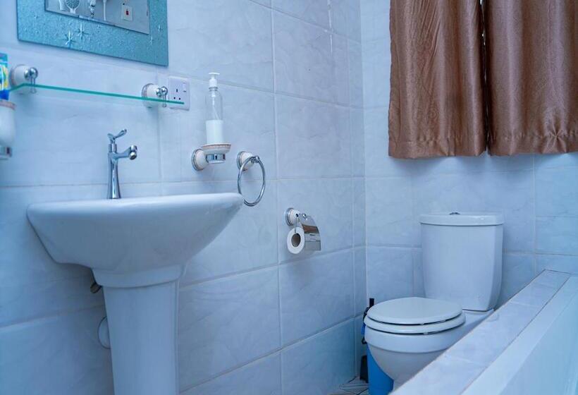 בית מלון כפרי La Viv Royal