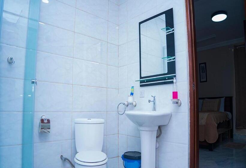 בית מלון כפרי La Viv Royal