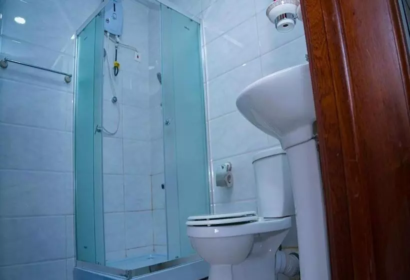 Hotelli La Viv Royal