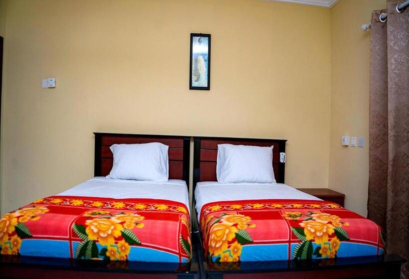 בית מלון כפרי La Viv Royal