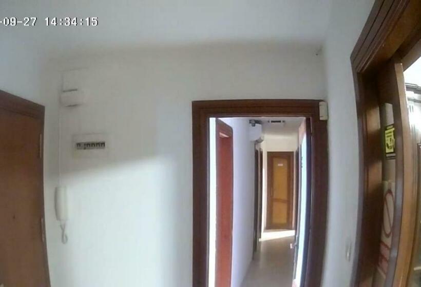 بنسيون Economico No Es 1 Hotel Check In De 15 A 18 Horas
