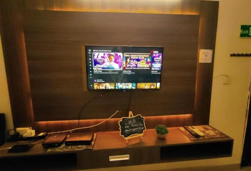 Nocleg ze śniadaniem Little Woods Family Stay On Manali Expressway