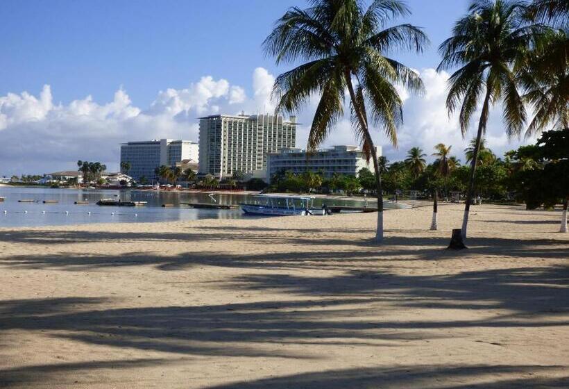 هتل Beach Studio 9