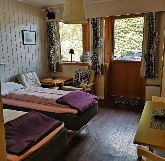 Kvamsdal Pensjonat 3