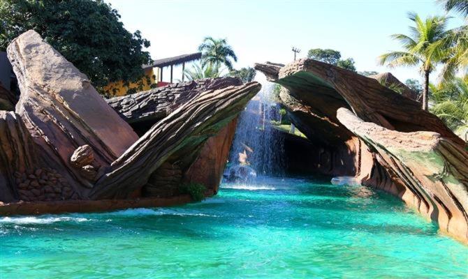 Hot Beach Suítes Olímpia