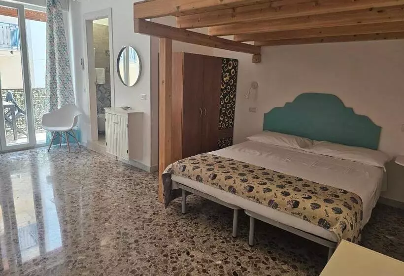 ペンション A Polignano Rooms