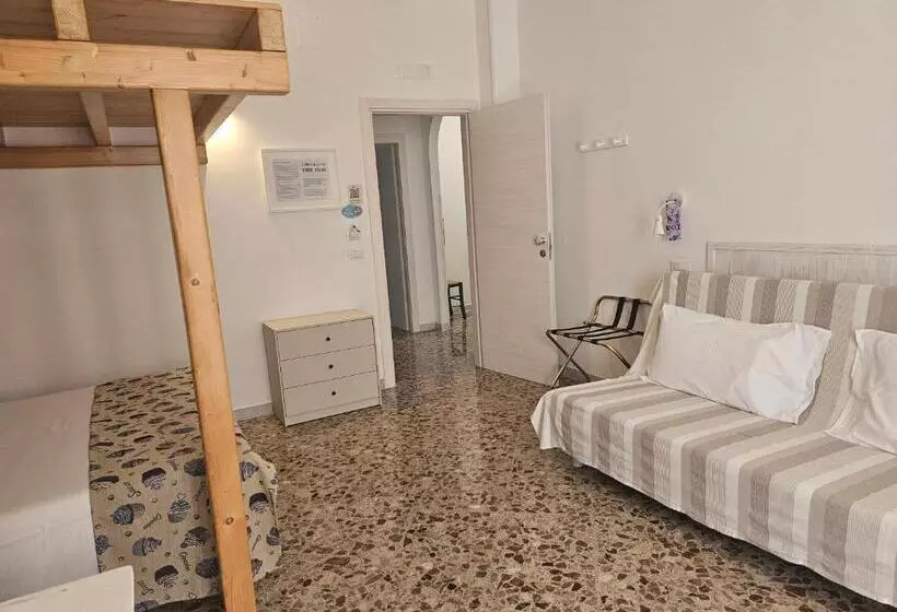 ペンション A Polignano Rooms