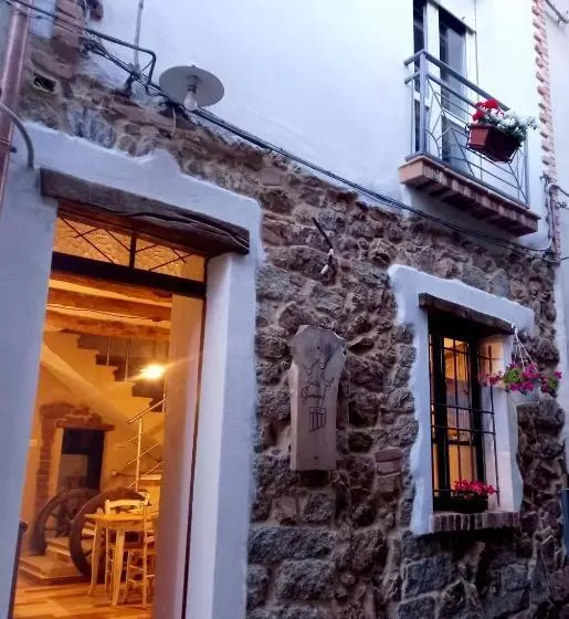 Un Tuffo Nel Passato B&b Santu Giuvanni