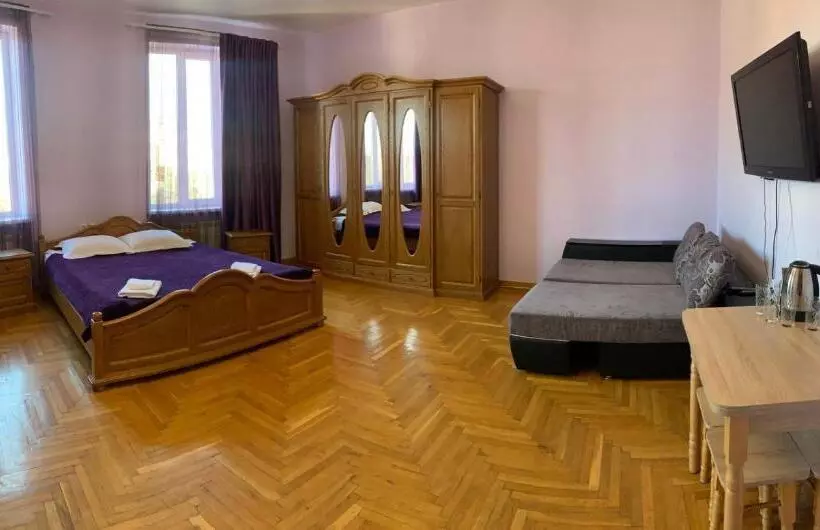 Mini Hotel Sakvoyage