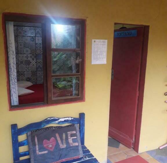 Casamarela Hostel