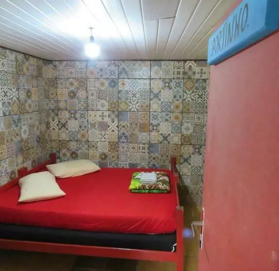 Casamarela Hostel