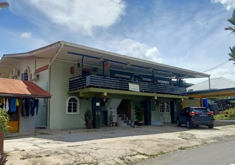 Hotel Oyo 90366 Home Valley Guesthouse Tambunan