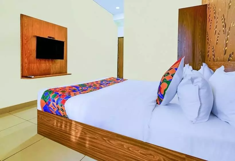 Fabhotel Lavishka Palace