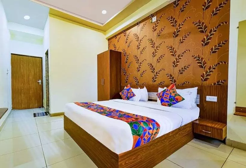 Fabhotel Lavishka Palace