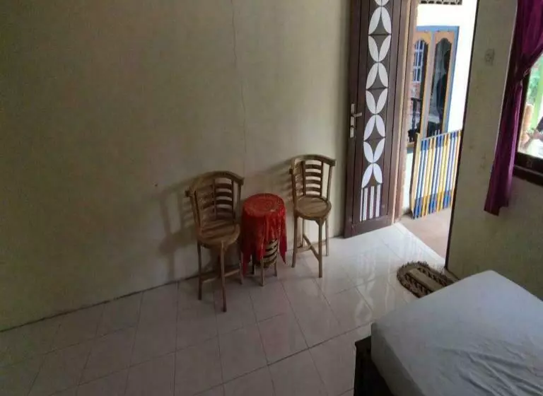 پانسیون Borobudur Kampung Homestay  Markoni