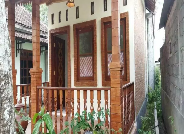 پانسیون Borobudur Kampung Homestay  Suhadi