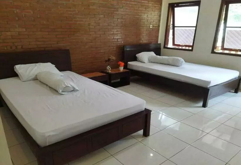 پانسیون Borobudur Kampung Homestay  Suhadi