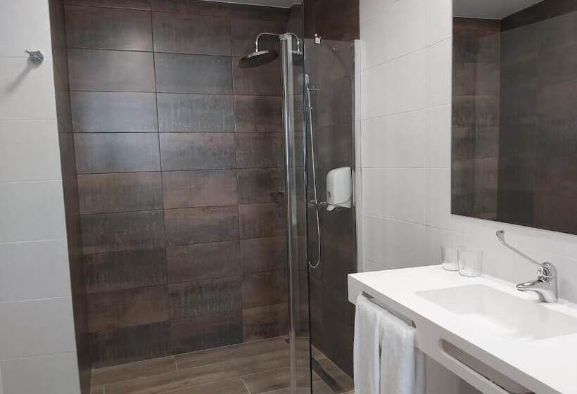 הוסטל Micampus Burgos Centro Student Residence