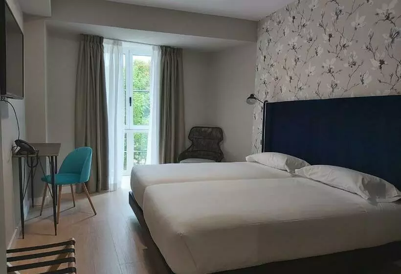 هاستل Micampus Burgos Centro Student Residence