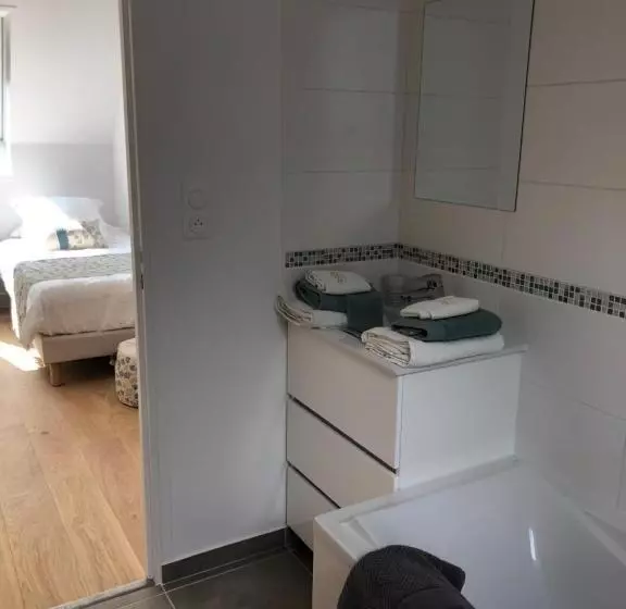 Aamiaismajoitus (B&B) Chambre D Hôtes Le Domaine De La Vallée