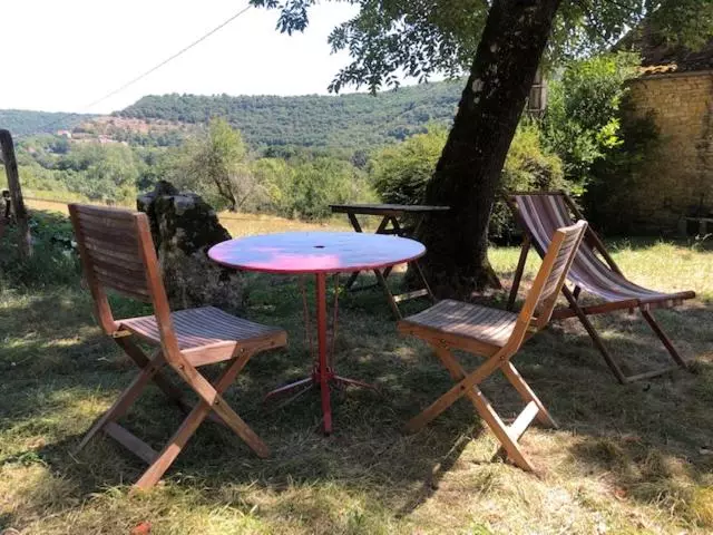 Aamiaismajoitus (B&B) Art En Célé Chambres D Hôtes