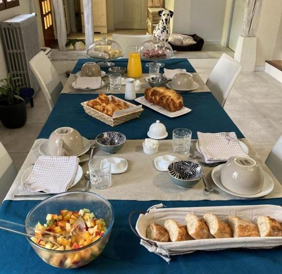 تختخواب و صبحانه La Maison De Triboulet Chambres Et Table D Hôtes  Amboise