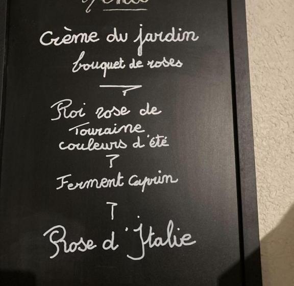 تختخواب و صبحانه La Maison De Triboulet Chambres Et Table D Hôtes  Amboise