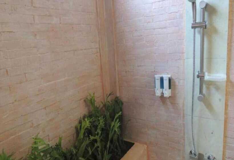 בית מלון כפרי Semilir Glamping