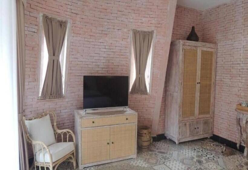 בית מלון כפרי Semilir Glamping