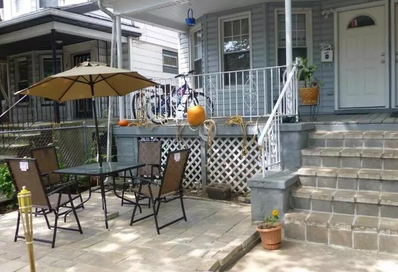 پانسیون Classical American House 3
