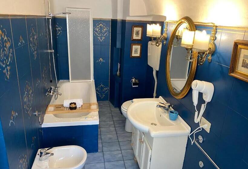 بنسيون La Foresteria Di Palazzo Picedi Benettini