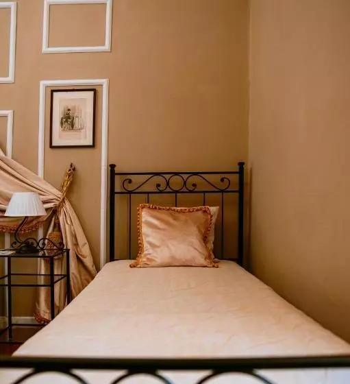 Majatalo La Foresteria Di Palazzo Picedi Benettini