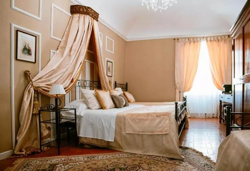 Majatalo La Foresteria Di Palazzo Picedi Benettini