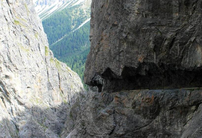 Apart Hotel Garni Alvetern