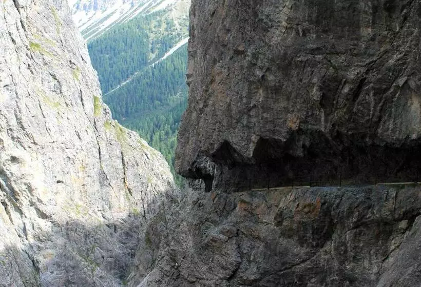 Apart Hotel Garni Alvetern