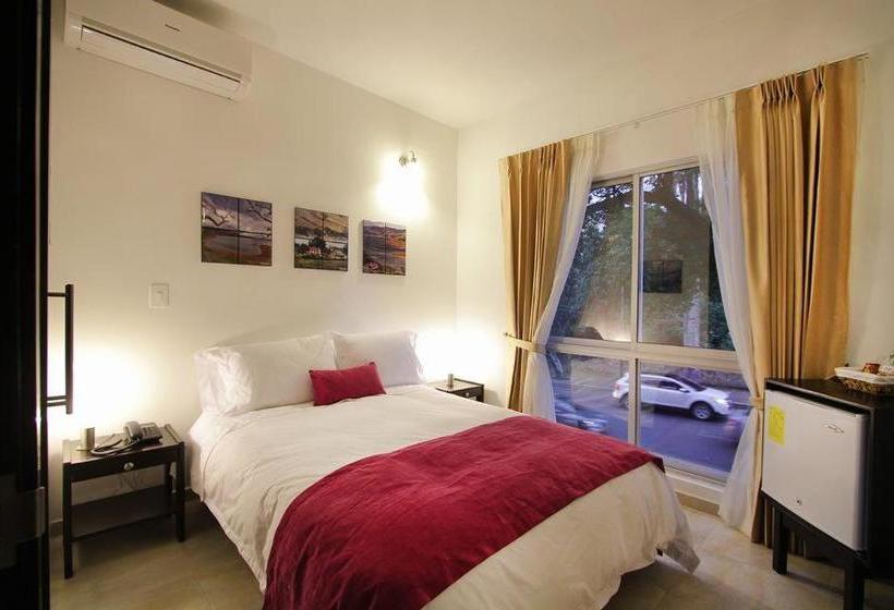 פונדק Casa Centenario