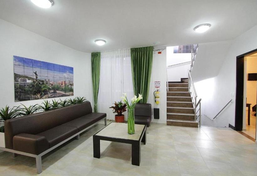 פונדק Casa Centenario