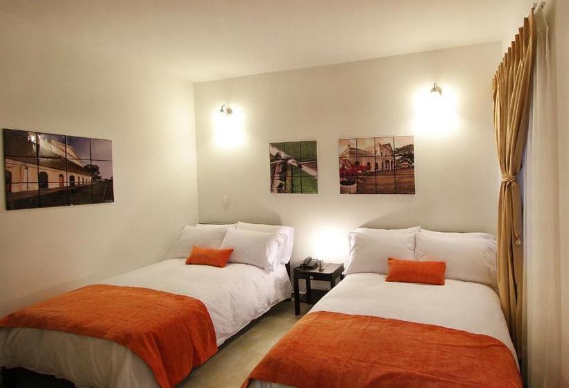 פונדק Casa Centenario