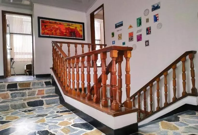 هتل Confort Bogota