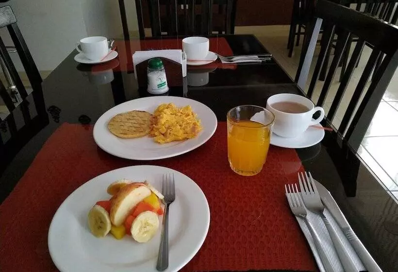 هتل Confort Bogota