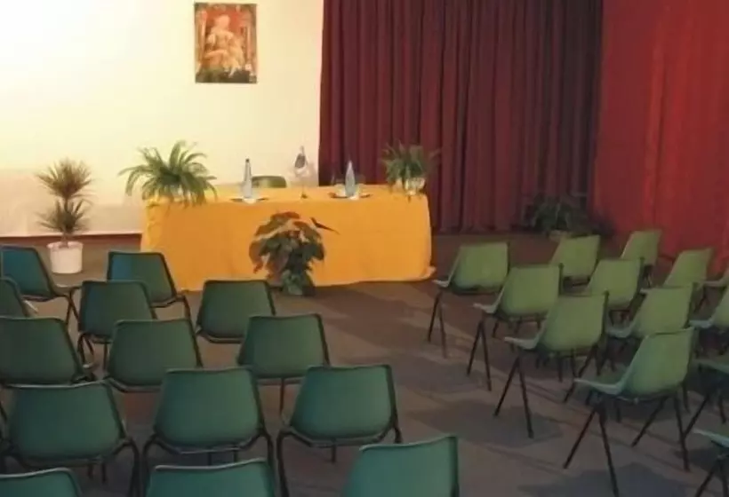 בית מלון כפרי Corona