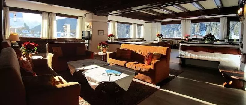 בית מלון כפרי Corona