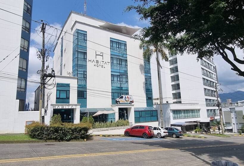 هتل Habitat Suites