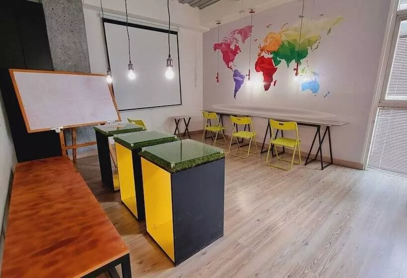 فندق Habitat Suites