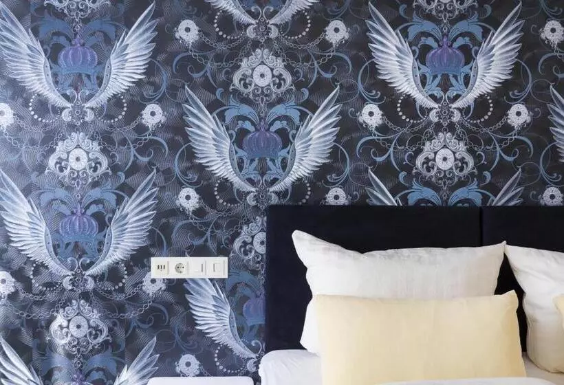 هتل Hellers Twenty Four I 24hcheckin