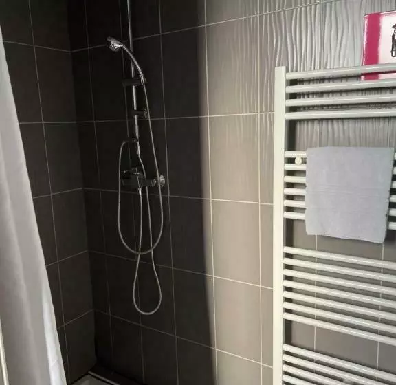 호텔 Hôtel Akena Hf