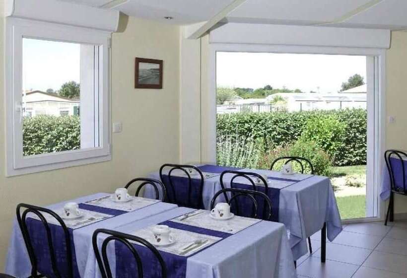 هتل Hôtel Estuaire