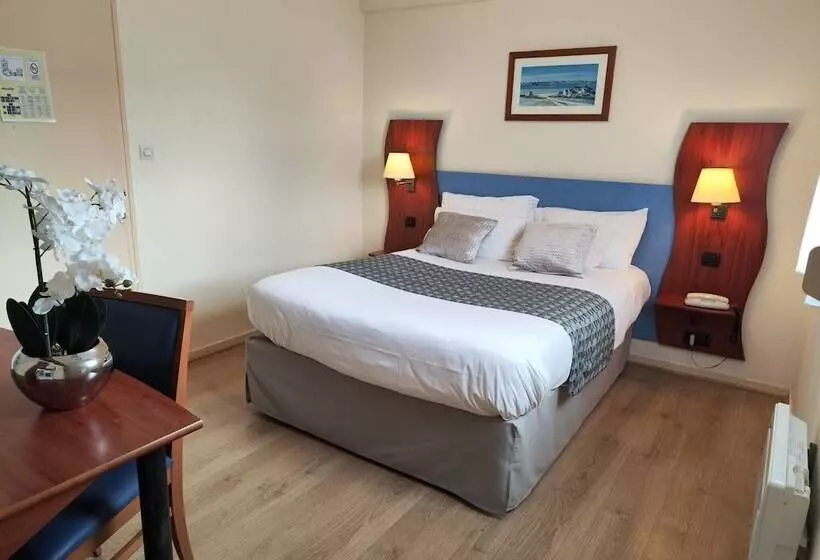 Отель Hôtel Estuaire