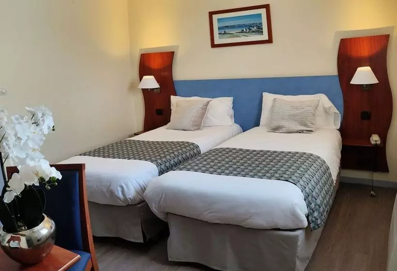 Отель Hôtel Estuaire