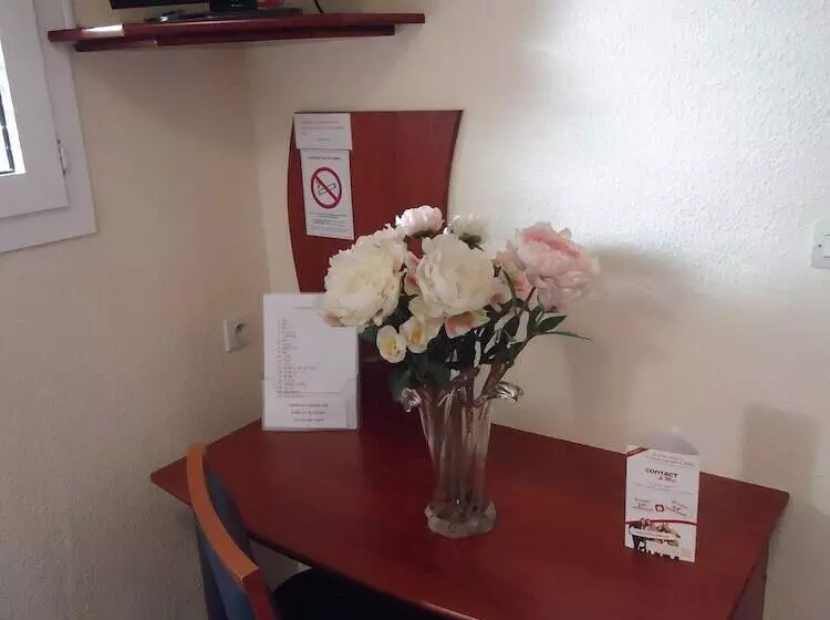 Отель Hôtel Estuaire